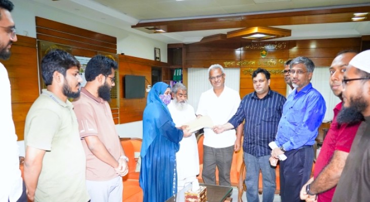 কুয়েটে প্রয়াত শিক্ষার্থীর পরিবারকে ৫ লক্ষ টাকার আর্থিক সহায়তা